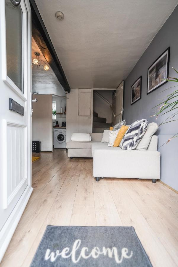 Capulet At Laburnum Cottages Stratford-upon-Avon Bagian luar foto